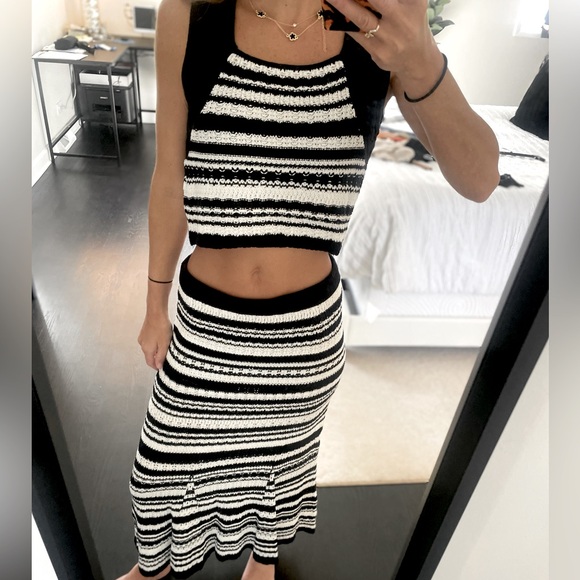 Women’s 2-Piece Skirt Set-*Please Note Separate Sizes* - Picture 2 of 8